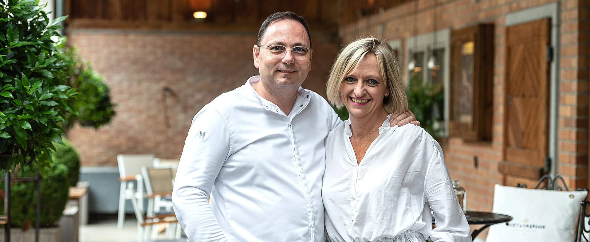 restaurant_sonne_gastgeber_iris_kurt_moesching_desktop